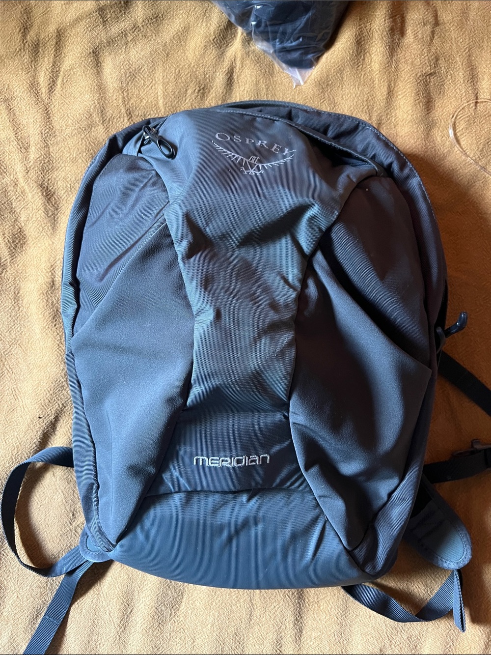 OSPREY Meridian Men's Dark Gray/Black Travel Backpack